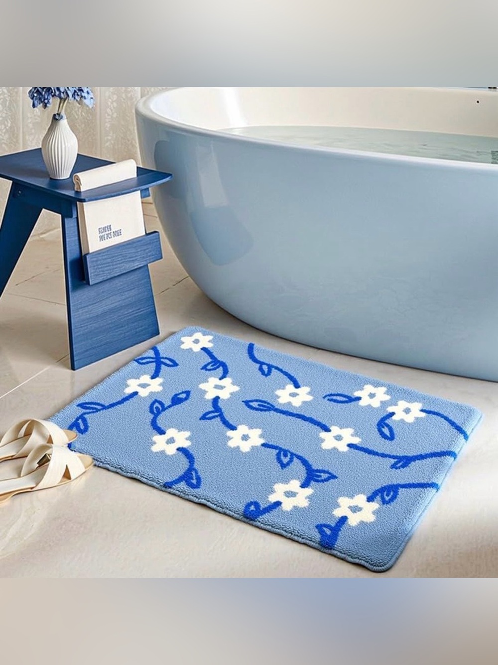 Floral Blue Bath Mat - Set of 2 Absorbent Bathroom Rug with White Daisies 31X20